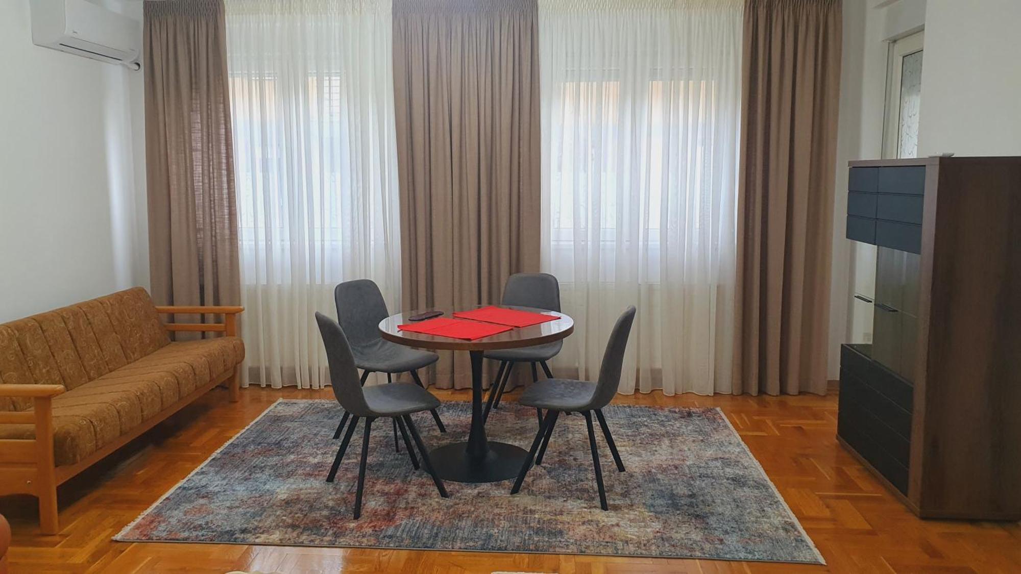Apartment Biser